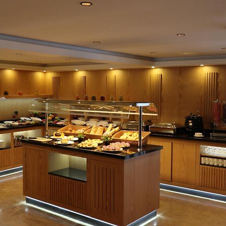 Days Inn By Wyndham Istanbul Arnavutkoy 외부 사진